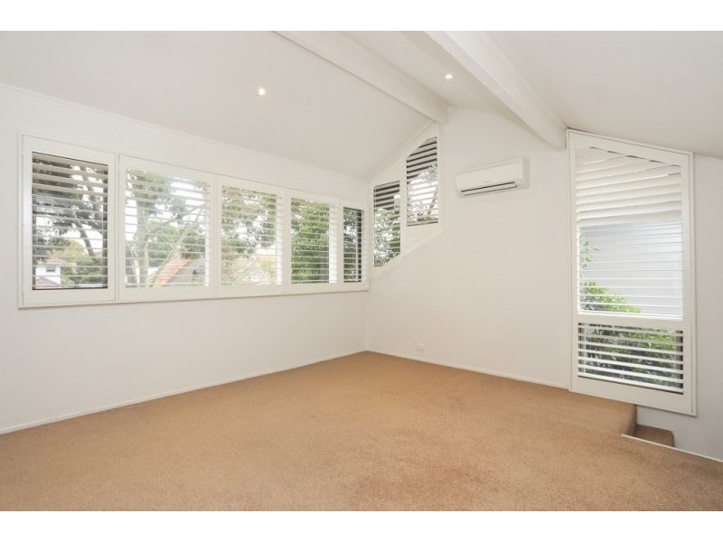 107 Linacre Road, Hampton VIC 3188