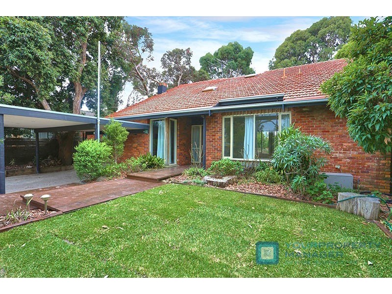 107 Linacre Road, Hampton VIC 3188