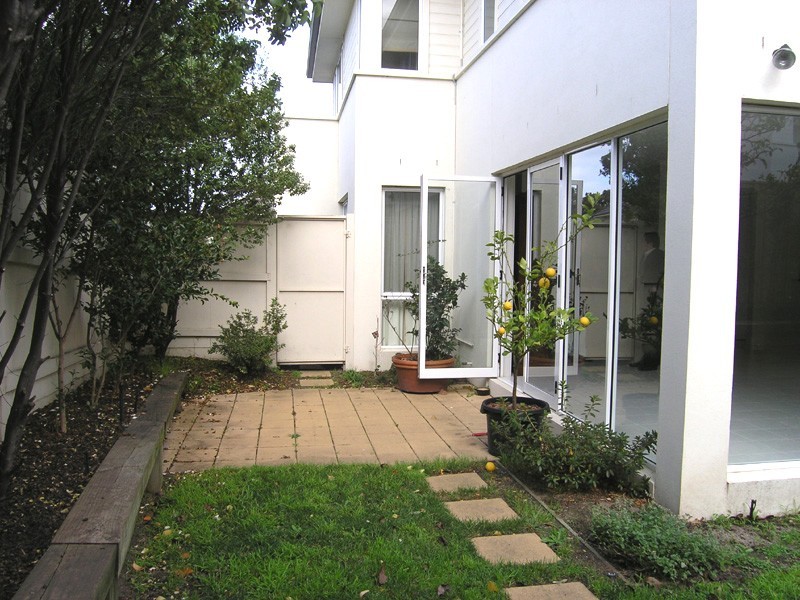 11 Royal Troon Avenue, Heatherton VIC 3202