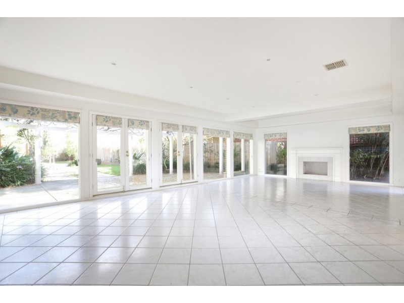 3 Robinson Street, Brighton East VIC 3187