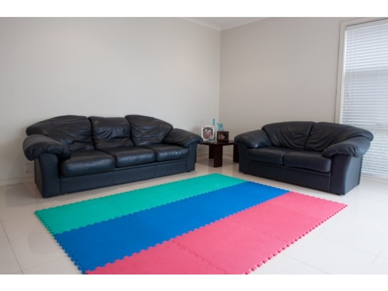 6 Pebble Beach Place, Heatherton VIC 3202