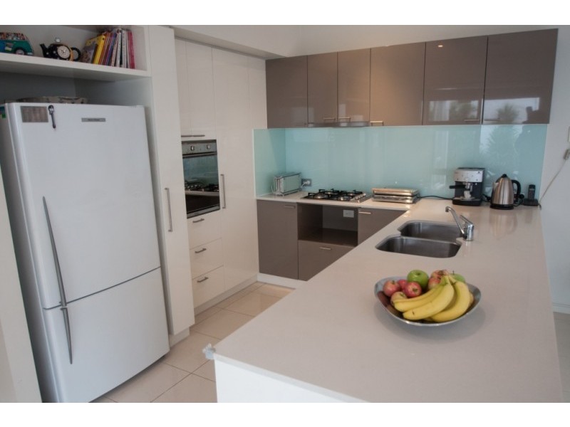 6 Pebble Beach Place, Heatherton VIC 3202