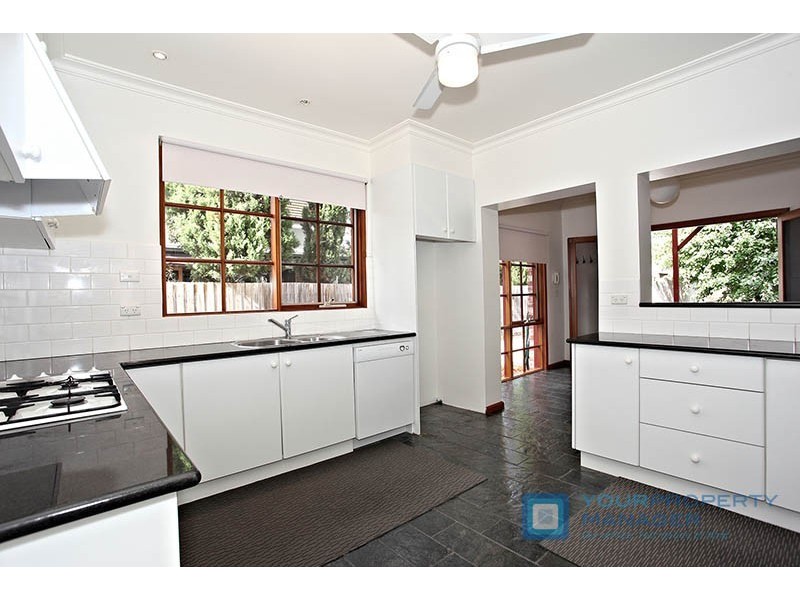 39 Earlsfield Road, Hampton VIC 3188