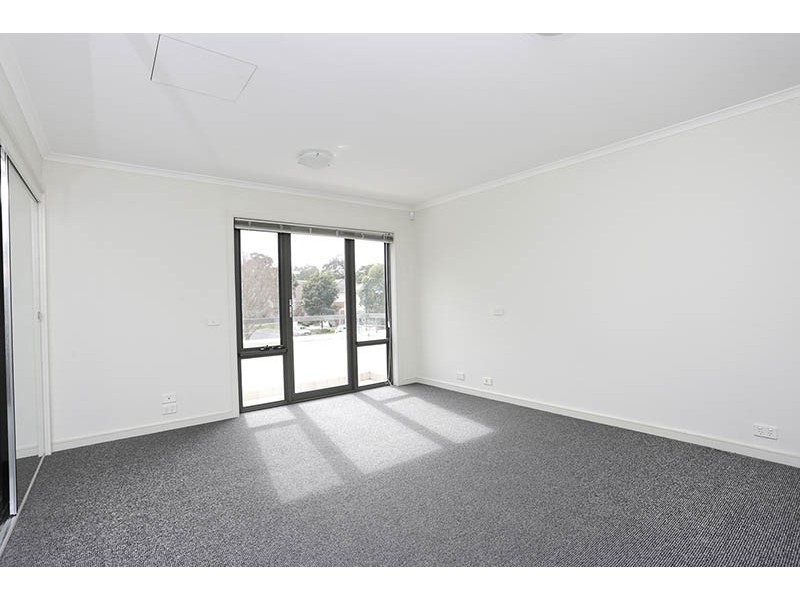 26 Cypress Point Parade, Heatherton VIC 3202
