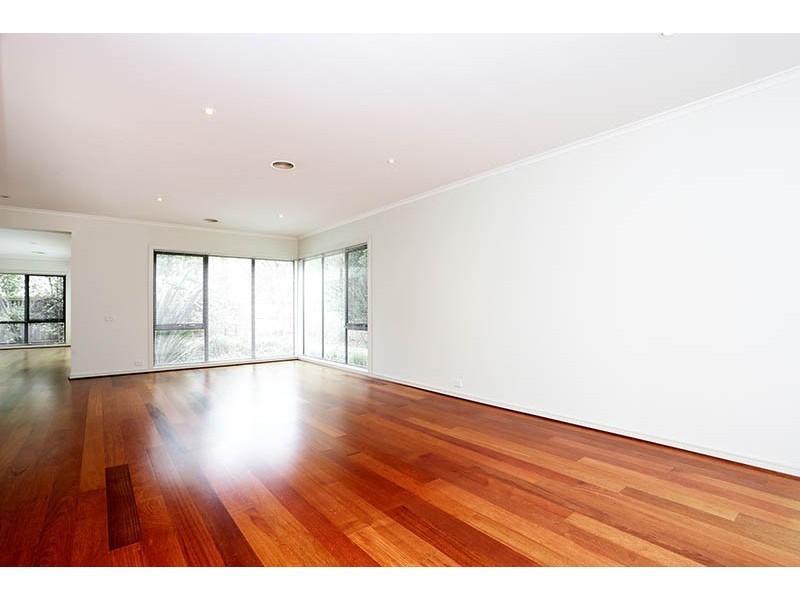 26 Cypress Point Parade, Heatherton VIC 3202