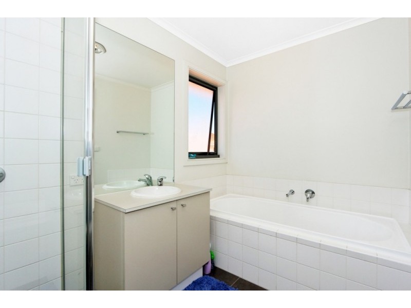 2 Turnberry Court, Heatherton VIC 3202