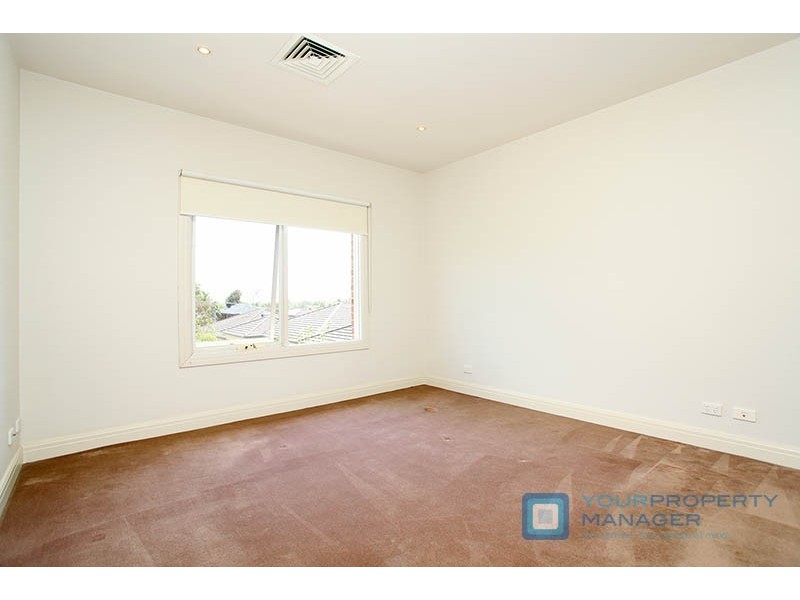 8/2-6 Younger Avenue, Caulfield South VIC 3162