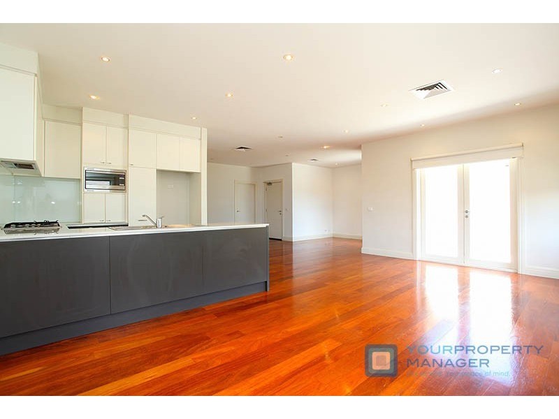 8/2-6 Younger Avenue, Caulfield South VIC 3162