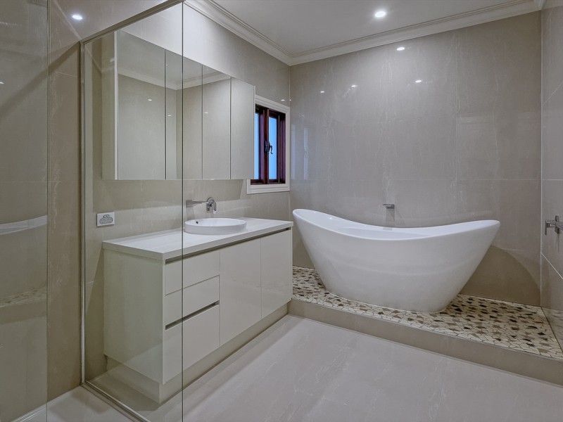 31 Summerhill Road, Brighton East VIC 3187