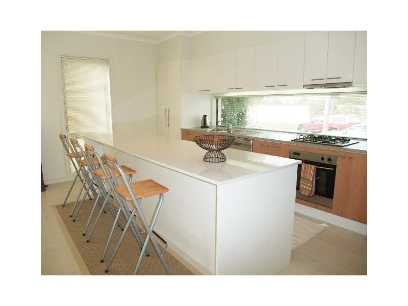 20 Pinehurst Way, Heatherton VIC 3202