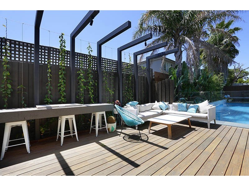 2 Lorraine Street, Hampton VIC 3188