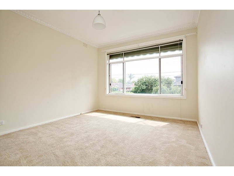 14 Berkefeld Court, Cheltenham VIC 3192