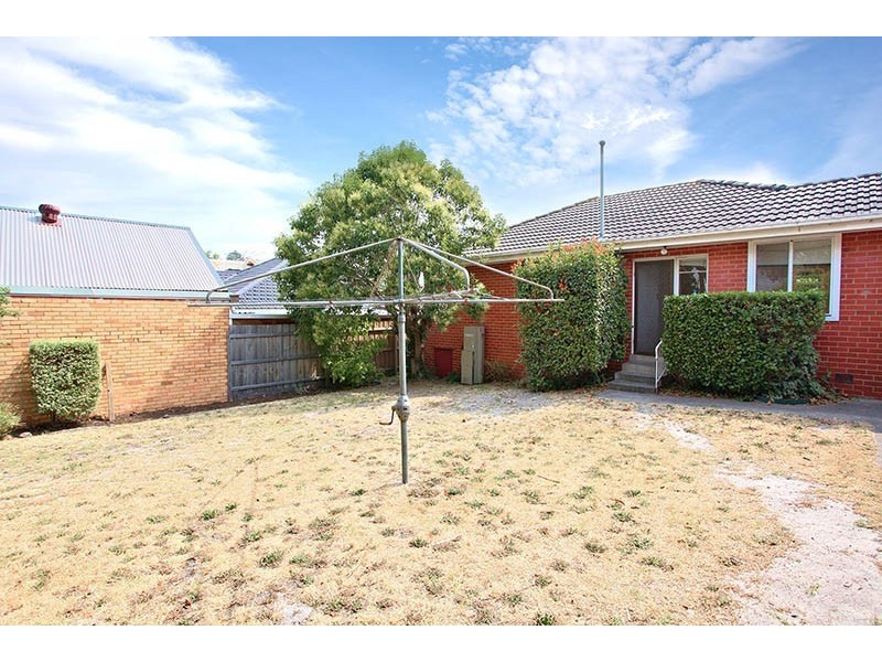 14 Berkefeld Court, Cheltenham VIC 3192