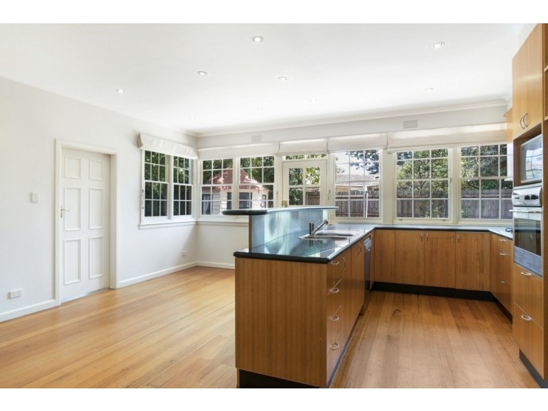 1 St Georges Court, Parkdale VIC 3195