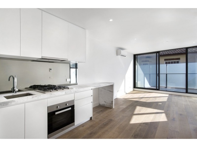 107/170 Ormond Road, Elwood VIC 3184