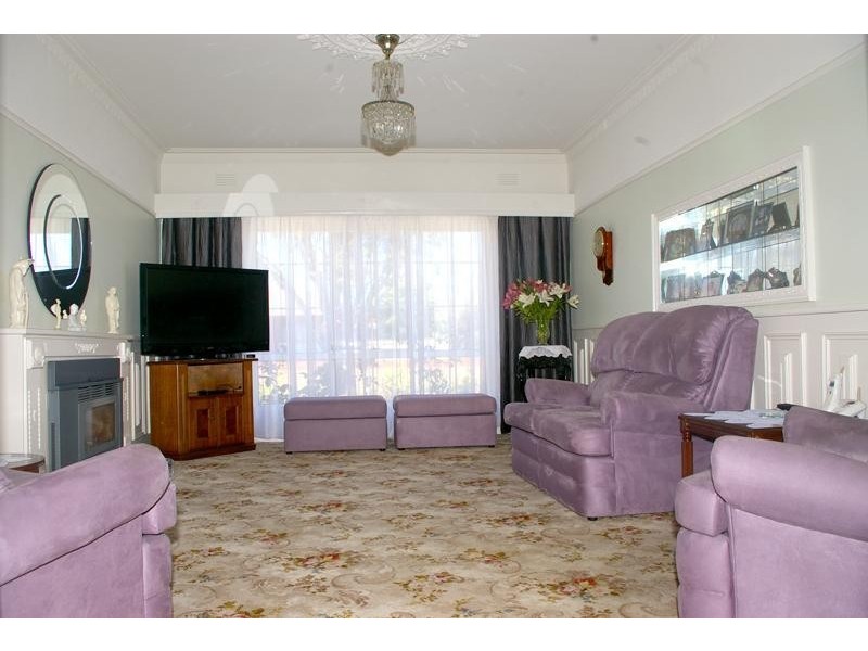 18 Keiller Avenue, Parkdale VIC 3195