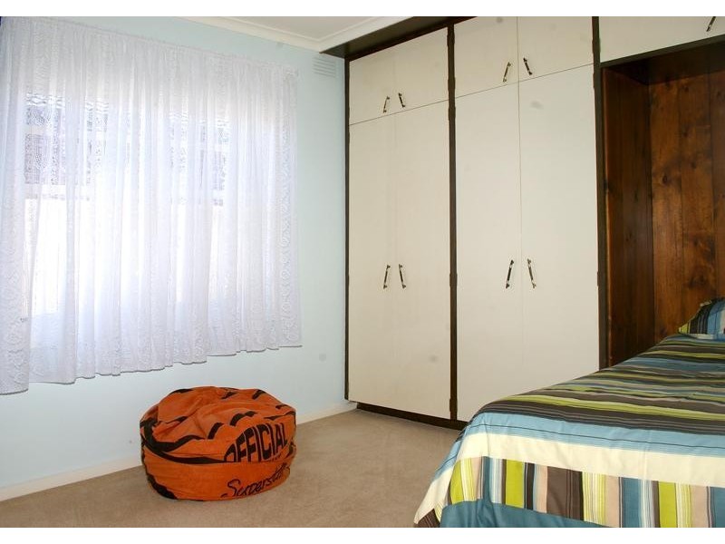 18 Keiller Avenue, Parkdale VIC 3195