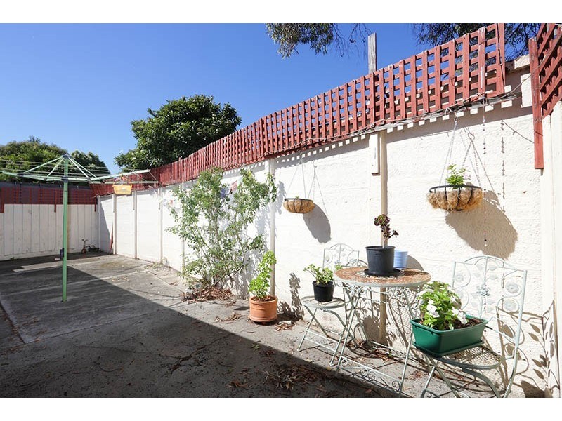 4/138-140 Linacre Road, Hampton VIC 3188