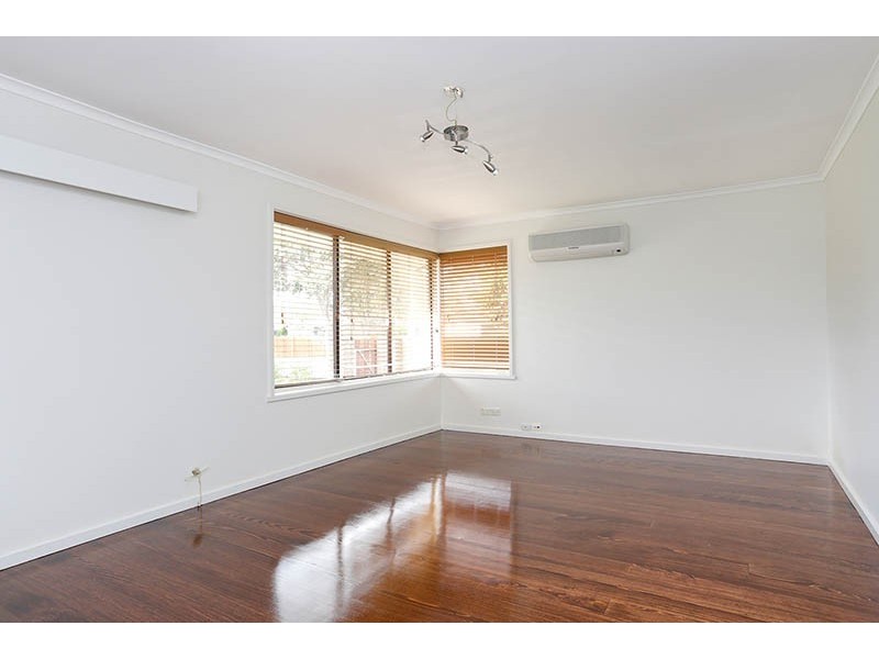 17 Barclay Drive, Cheltenham VIC 3192