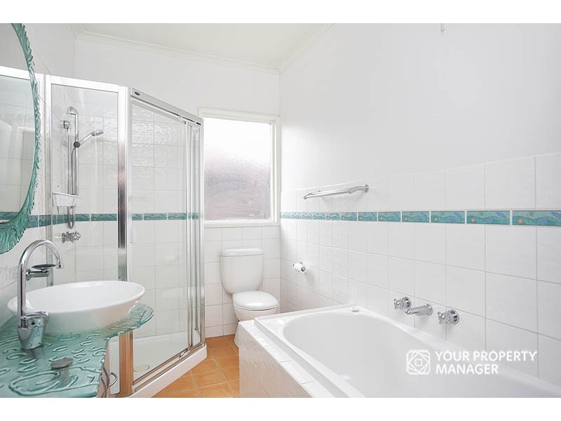 4 Golf View Road, Heatherton VIC 3202