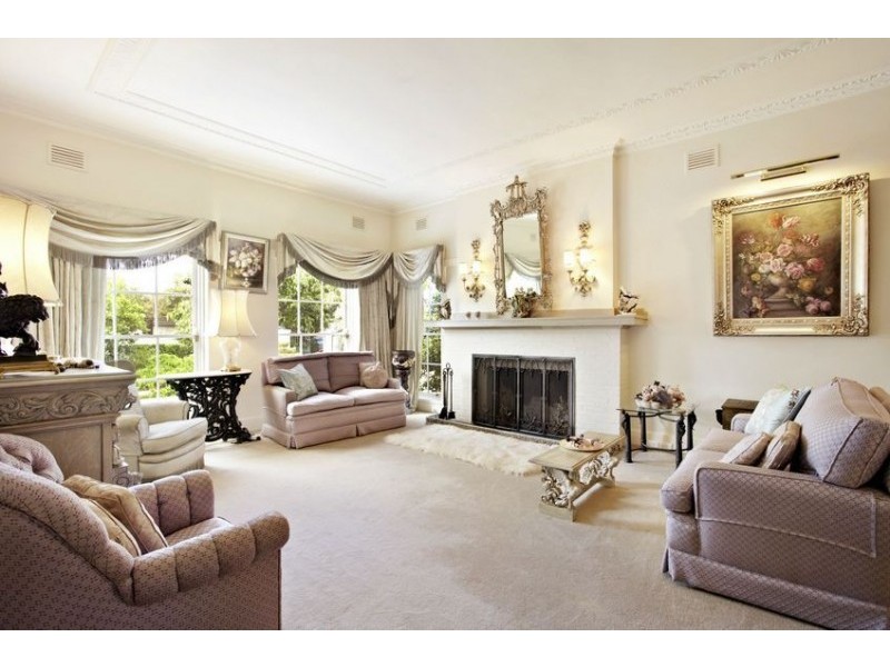 1 Norwood Avenue, Brighton VIC 3186