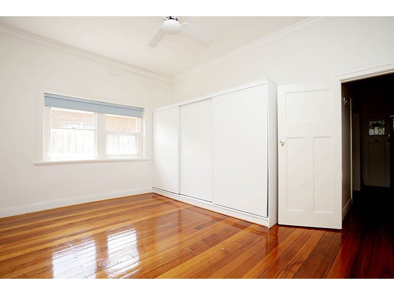 9 Wheeler Street, Ormond VIC 3204