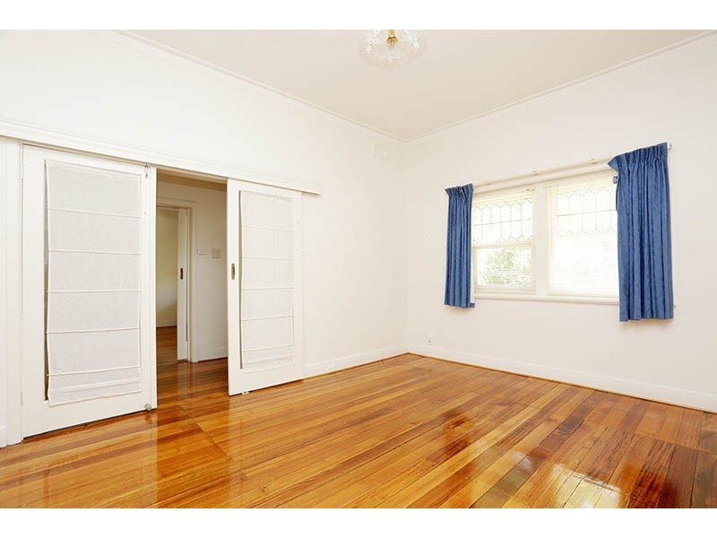 9 Wheeler Street, Ormond VIC 3204