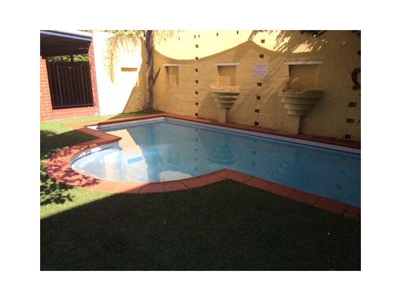 2/3 Lansdowne Street, St Kilda East VIC 3183