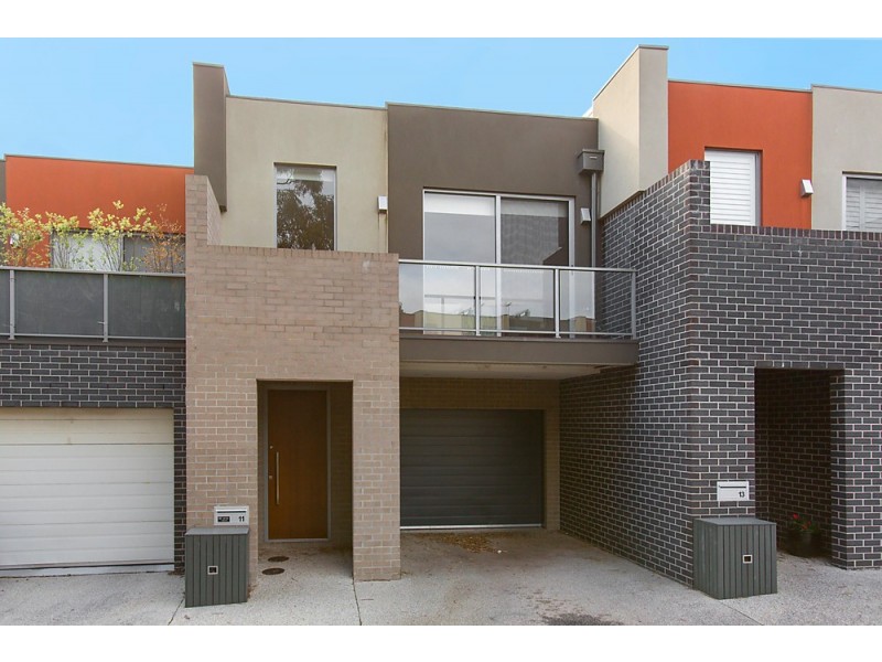 11 Chicquita Circuit, Mentone VIC 3194