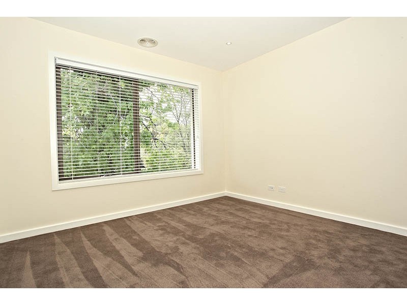 1/3 Bronte Court, Hampton VIC 3188