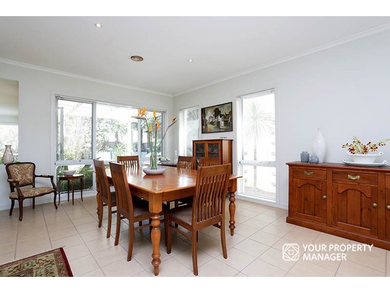 3 St Andrews Drive, Heatherton VIC 3202