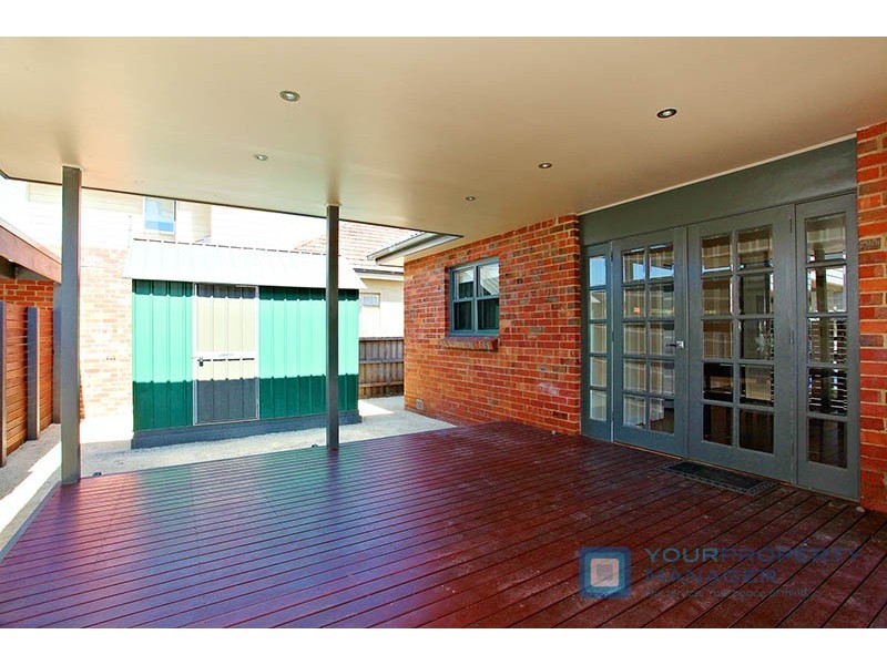 16 Fifth Street, Parkdale VIC 3195