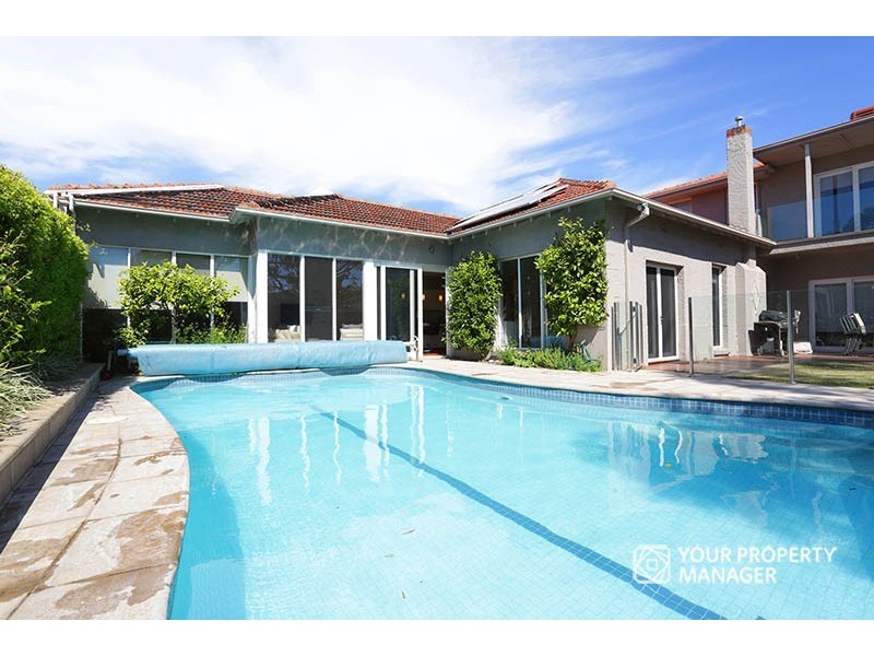 19 Glenmore Crescent, Black Rock VIC 3193