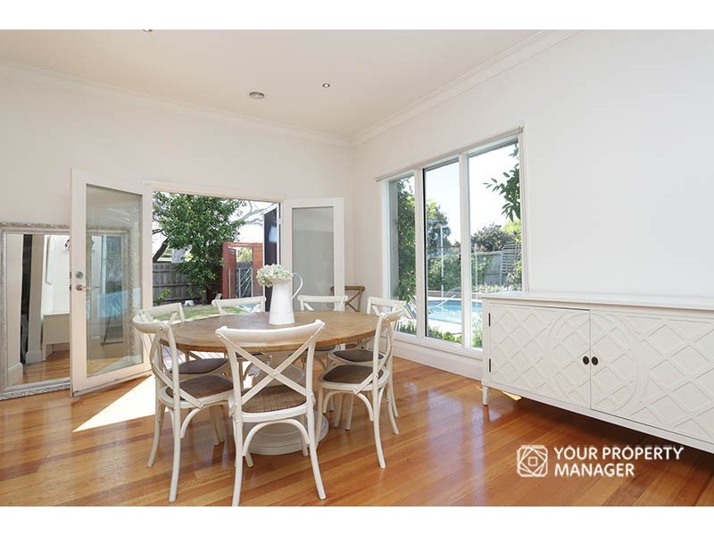 19 Glenmore Crescent, Black Rock VIC 3193