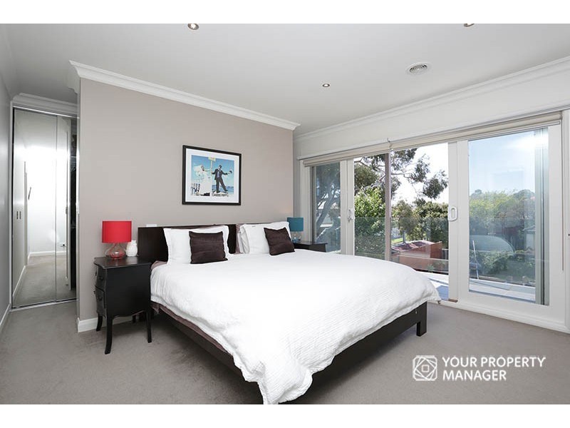 19 Glenmore Crescent, Black Rock VIC 3193