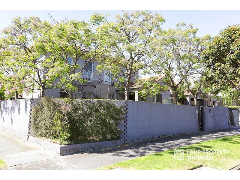 19 Glenmore Crescent, Black Rock VIC 3193