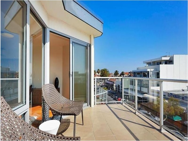 2/11 Waltham Street, Sandringham VIC 3191