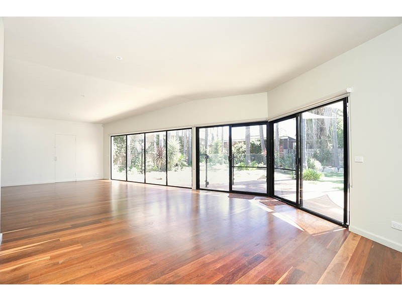 1 Gareth Avenue, Beaumaris VIC 3193