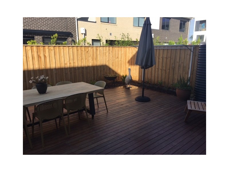 8 Amberley Drive, Cheltenham VIC 3192