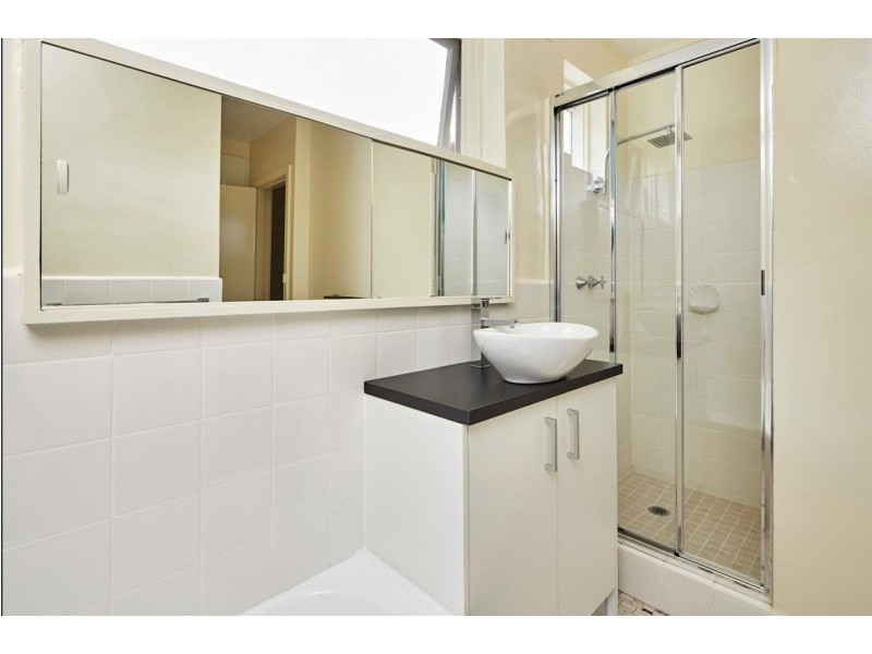 9/435 St Kilda Street, Elwood VIC 3184