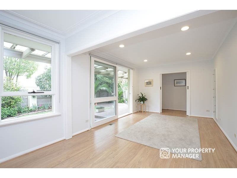 8/30 Roslyn Street, Brighton VIC 3186