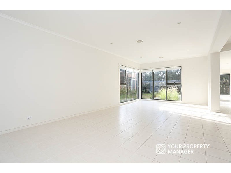 17 Inverness Place, Heatherton VIC 3202