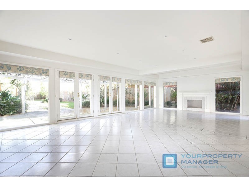 3 Robinson Street, Brighton East VIC 3187