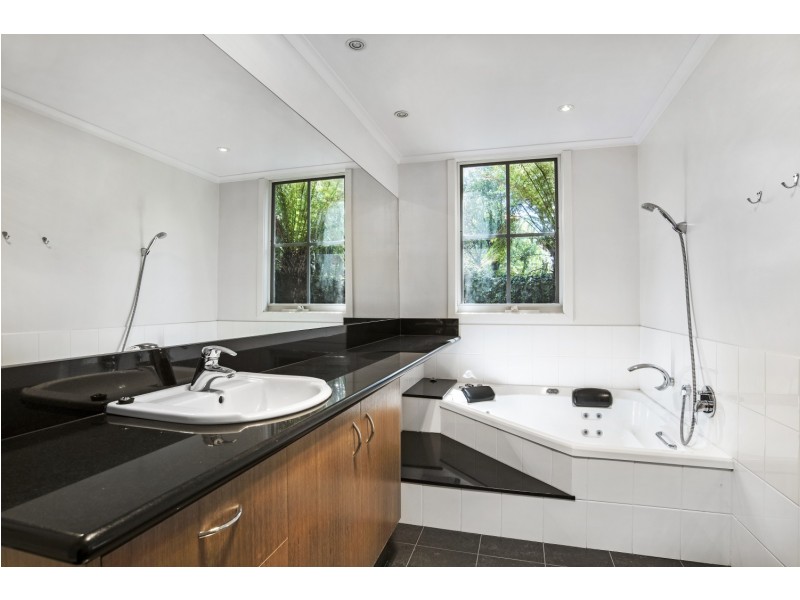 1 St Georges Court, Parkdale VIC 3195