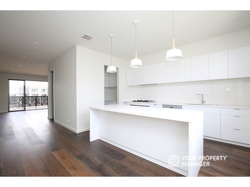 4 Moreton Walk, Cheltenham VIC 3192