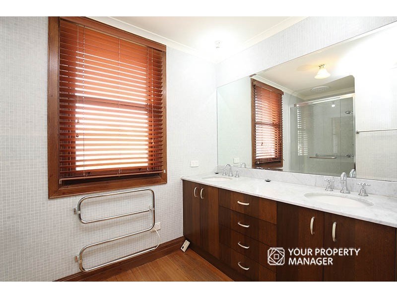 411 Beach Road, Beaumaris VIC 3193