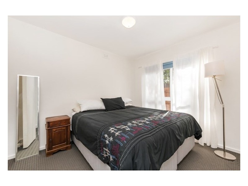 4/3 Mackenzie Street, Cheltenham VIC 3192