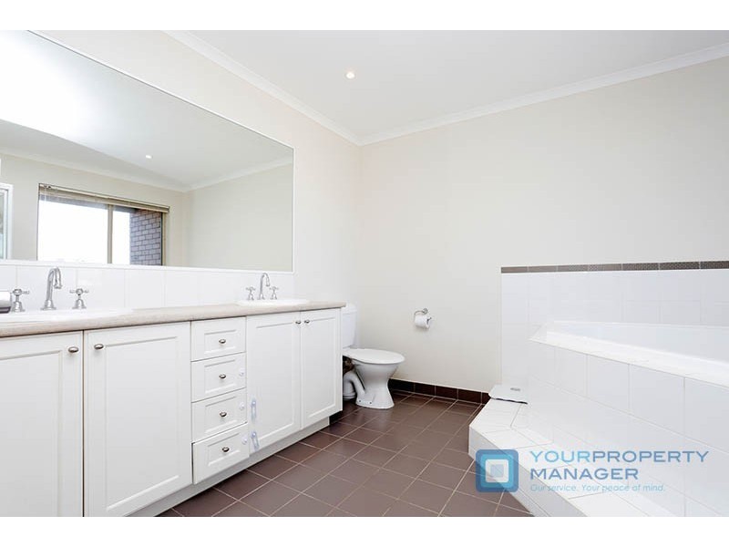 47 Baltustrol Circuit, Heatherton VIC 3202