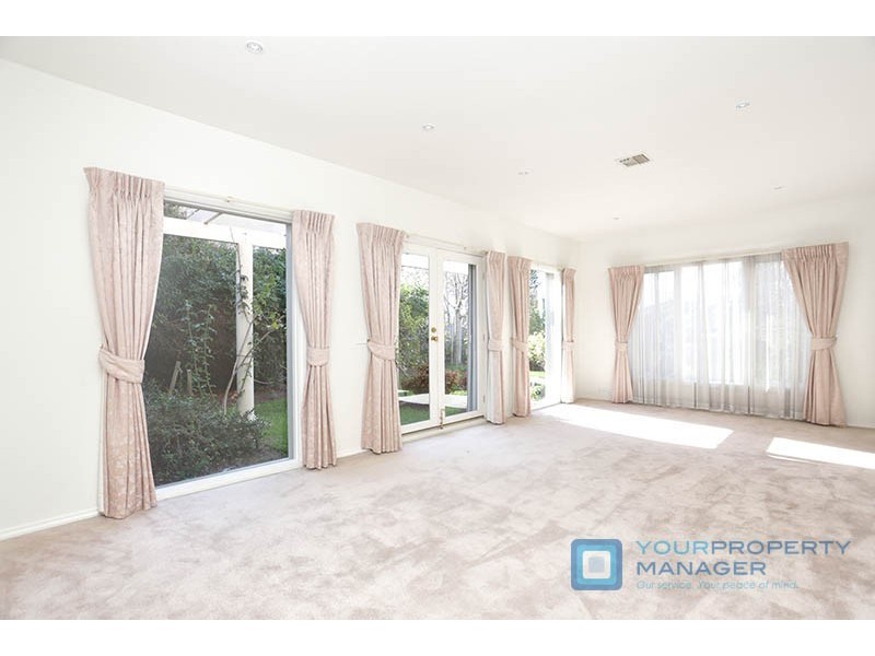 3 Robinson Street, Brighton East VIC 3187