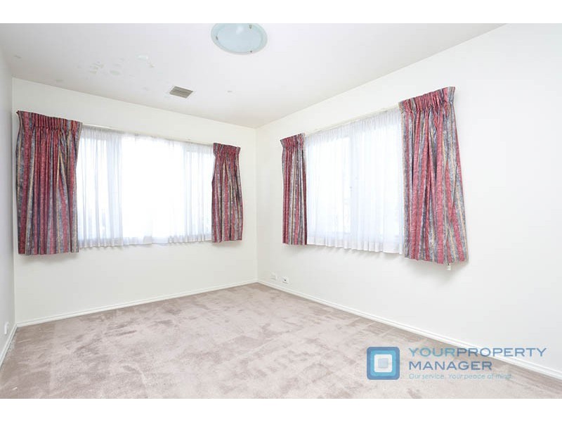 3 Robinson Street, Brighton East VIC 3187